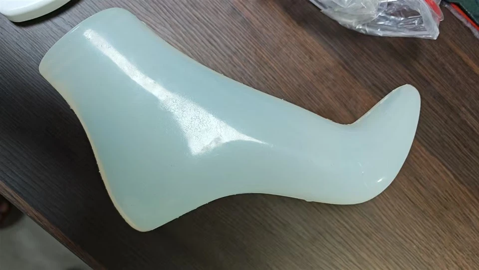 Flytende silikongummi